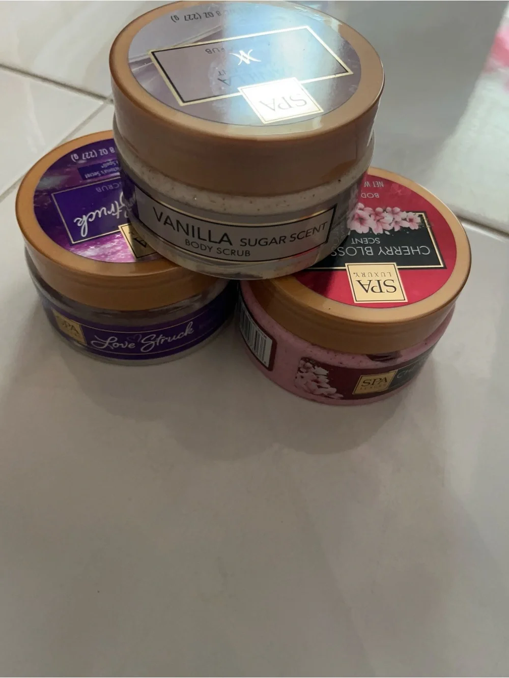 Vanilla Sugar Scent Body Scrub - Cream